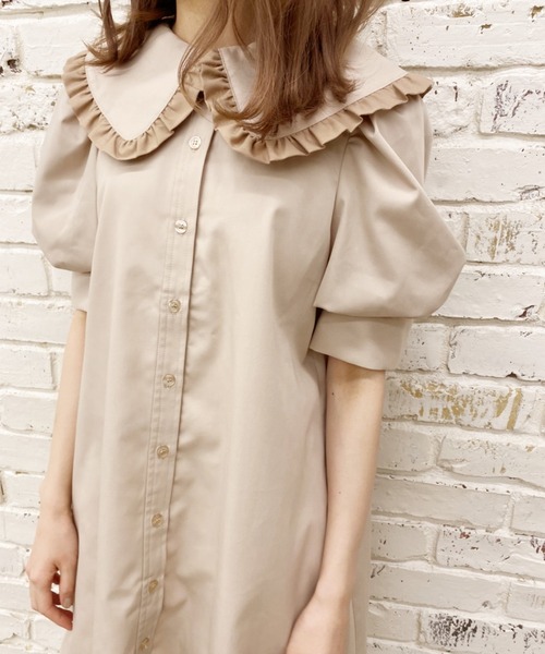one after another NICE CLAUP（ワンアフターアナザーナイスクラップ）の「【Web限定】配色フリルシャツミニワンピース（チュニック・レディース・ブラック/ベージュ/オフホワイト・FREE）」の6枚目の写真