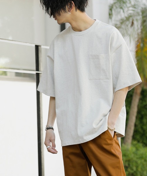ADMIX/ATELIER SAB MEN（アドミックスアトリエサブメン）の「ヘビーウェイト コットン 10.2オンス オーバーサイズ ビッグ Tシャツ 半袖 胸ポケット付き（Tシャツ/カットソー・メンズ・グレイッシュベージュ/アイボリー/ラベンダー/杢グレー/オートミール/ライトイエロー/サックスブルー/ブラック/オフホワイト/スモークピンク・52/48/50）」の7枚目の写真