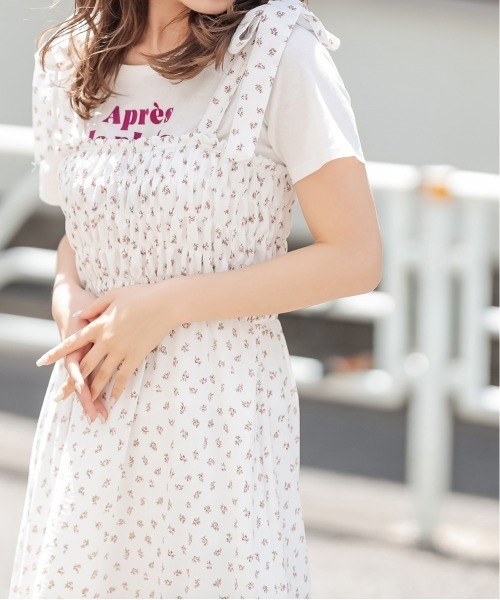 OLIVE des OLIVE（オリーブデオリーブ）の「OliveベーシックTシャツⅡ（Tシャツ/カットソー・レディース・オフホワイト/サックスブルー/ライトブラウン/ラベンダー/グレイッシュベージュ・FREE）」の6枚目の写真