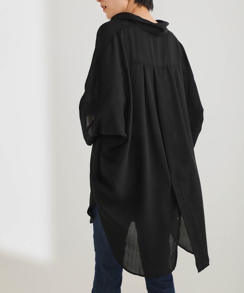 Bou Jeloud（ブージュルード）の「バックボタンシャツチュニック（シャツ/ブラウス・レディース・ブラック/ベージュ/オフホワイト・38）」の13枚目の写真