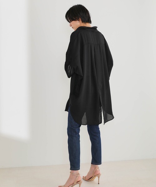 Bou Jeloud（ブージュルード）の「バックボタンシャツチュニック（シャツ/ブラウス・レディース・ブラック/ベージュ/オフホワイト・38）」の14枚目の写真