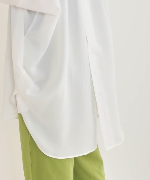 Bou Jeloud（ブージュルード）の「バックボタンシャツチュニック（シャツ/ブラウス・レディース・ブラック/ベージュ/オフホワイト・38）」の21枚目の写真