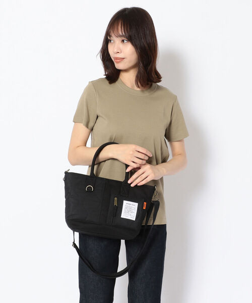 AVIREX（アヴィレックス）の「【直営店限定】2ウェイキルティングミニトートバッグ/ 2WAY QUILTING MINI TOTE BAG/アヴィレックス/AVIREX（トートバッグ・レディース・ブラック/オリーブ/アイボリー・FREE）」の8枚目の写真