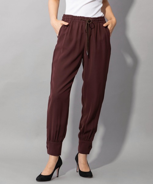 Munich（ミューニック）の「ストレッチダイアゴナル　カフヘムパンツ（その他パンツ・レディース・ブラック/カーキ/ボルドー/ダークベージュ・S/M/XS）」の8枚目の写真