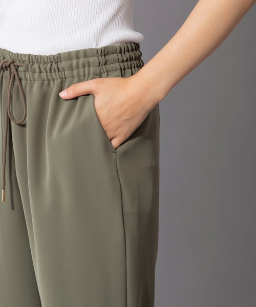 Munich（ミューニック）の「ストレッチダイアゴナル　カフヘムパンツ（その他パンツ・レディース・ブラック/カーキ/ボルドー/ダークベージュ・S/M/XS）」の21枚目の写真