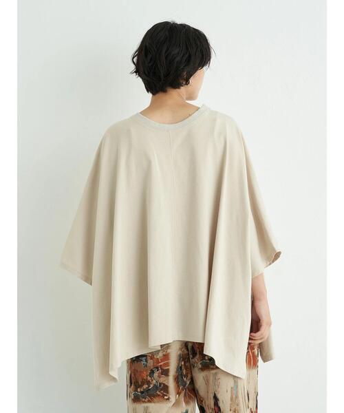 YECCA VECCA(イェッカヴェッカ)の「・ポンチョカットソー*(Tシャツ/カットソー・レディース・チャコールグレー/ブラック/ライトベージュ/グリーン系その他3・FREE)」の22枚目の写真