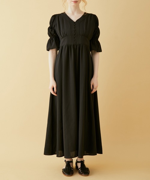 MADEMOISELLE ROPE'（マドモアゼル ロペ）の「キャンディースリーブフロントボタンロングワンピース（ワンピース・レディース・ブラック/ブラウン系その他2・38）」の9枚目の写真