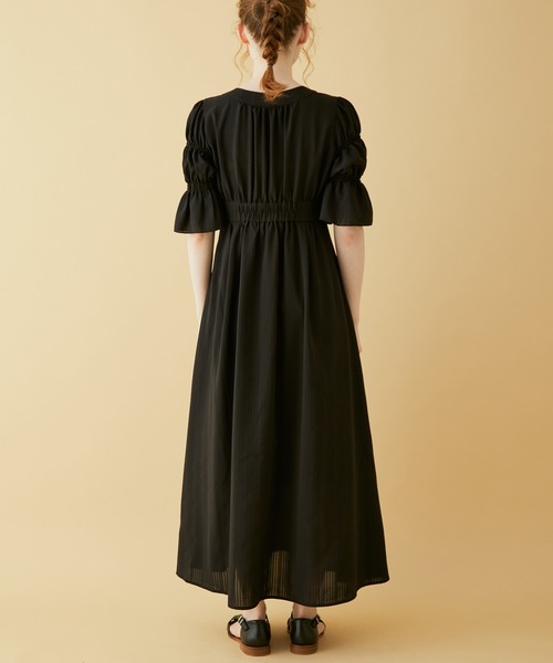 MADEMOISELLE ROPE'（マドモアゼル ロペ）の「キャンディースリーブフロントボタンロングワンピース（ワンピース・レディース・ブラック/ブラウン系その他2・38）」の11枚目の写真