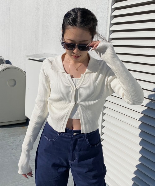 SHAGGIE(シャギー)の「フロントスナップ襟付きリブトップス(Tシャツ/カットソー・レディース・ホワイト/ブラック/ネイビー/カーキ・FREE)」の2枚目の写真