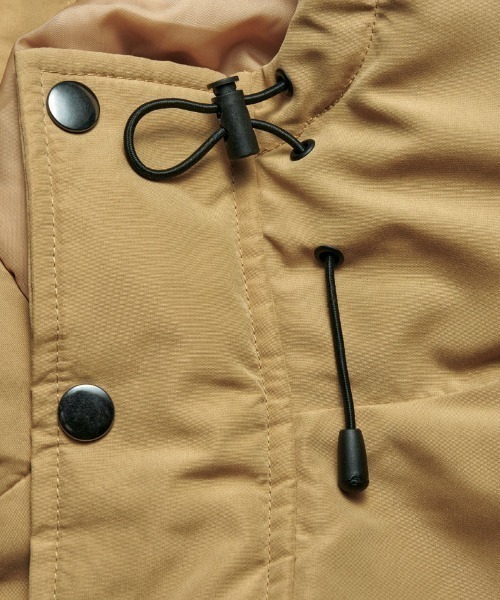 THE SHOP TK (ザ ショップ ティーケー )の「<THE SHOP TK/ザ ショップ ティーケー>防風中綿コート(ダウンジャケット/コート・メンズ・ベージュ/ブラック・M/L/LL)」の6枚目の写真