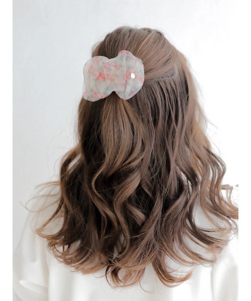 Areeam（アリーム）の「花柄ヘアカフ（ヘアゴム・レディース・ブラック/ベージュ/ピンク・FREE）」の4枚目の写真