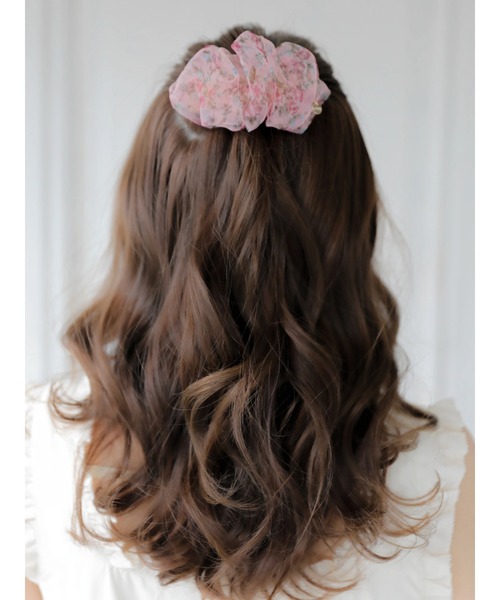 Areeam（アリーム）の「花柄ヘアカフ（ヘアゴム・レディース・ブラック/ベージュ/ピンク・FREE）」の17枚目の写真