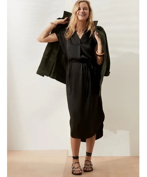 BANANA REPUBLIC FACTORY STORE（バナナリパブリック