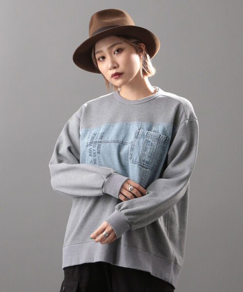 AVIREX(アヴィレックス)の「【Women's】デニム コンビネーション スウェットシャツ/ DENIM COMBINATION SWEAT SHIRT / アヴィレックス / AVIREX(スウェット・レディース・ブラック/ネイビー/ライトブルーグレー・FREE)」の3枚目の写真