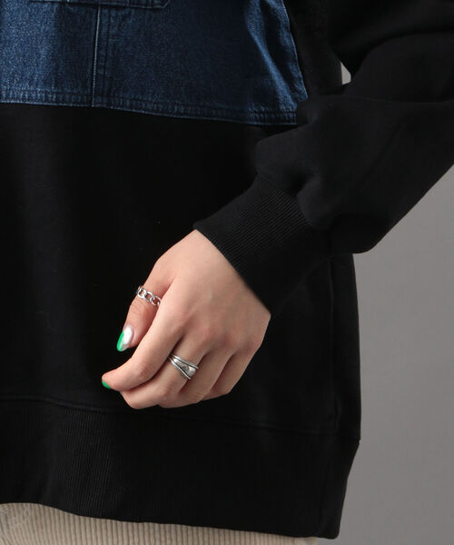 AVIREX(アヴィレックス)の「【Women's】デニム コンビネーション スウェットシャツ/ DENIM COMBINATION SWEAT SHIRT / アヴィレックス / AVIREX(スウェット・レディース・ブラック/ネイビー/ライトブルーグレー・FREE)」の7枚目の写真