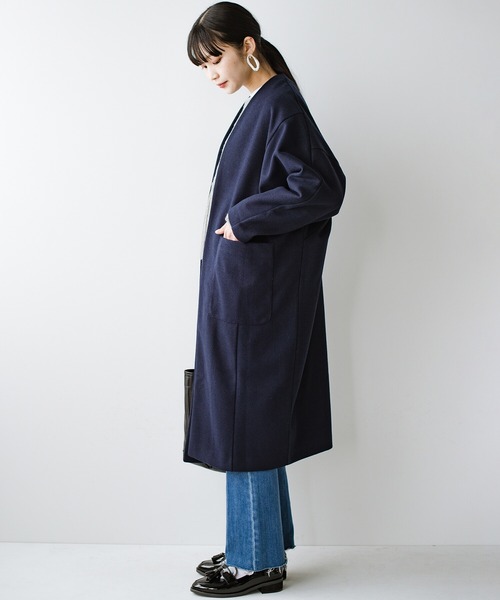 haco!（ハコ）の「パッと羽織るだけできちんと見えと今っぽオシャレを叶えてくれる！便利なオーバーサイズカットソーコート（ノーカラーコート・レディース・ネイビー/ライトカーキ・1/2）」の4枚目の写真