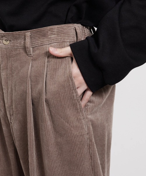 JUNRED（ジュンレッド）の「【セットアップ対応】コーデュロイワイドパンツ（その他パンツ・メンズ・チャコールグレー/ブラウン・S/M/L）」の4枚目の写真