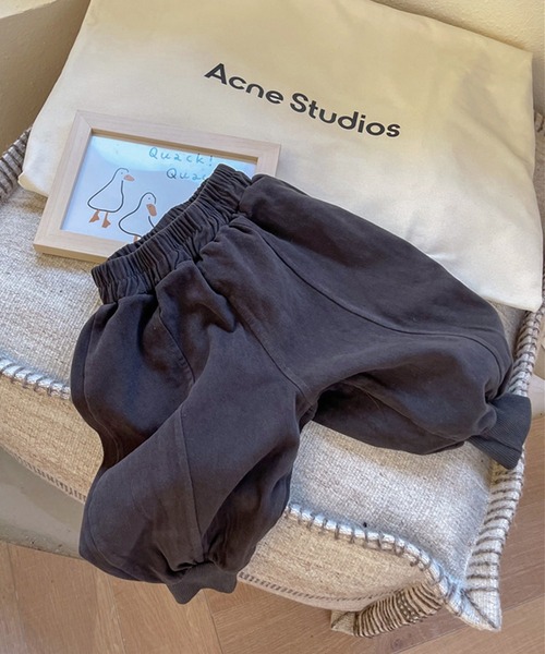 aimoha（アイモハ）の「【aimoha-KIDS-】子供服 裾絞りカーゴチノパンツ（カーゴパンツ・キッズ・ダークグレー/ベージュ・100/120/110/80/90/130）」の17枚目の写真