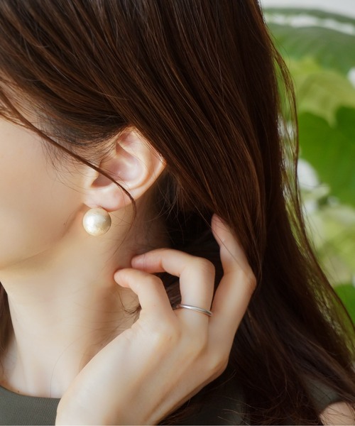 Meach.（ミーチ）の「【Meach.】14kgf大粒パールのピアス（スタッド・フック）（ピアス（両耳用）・レディース・その他1/その他2/その他3/その他5/その他7/その他10/その他4/その他9/その他6/その他8/その他12/その他11・FREE）」の7枚目の写真