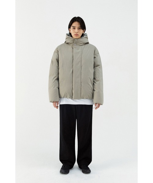 VIVASTUDIO(ビバスタジオ)の「MINIMAL HOODED PARKA(ダウンジャケット/コート・メンズ・ライトグリーン/ダークグレー・MEDIUM/LARGE)」の6枚目の写真