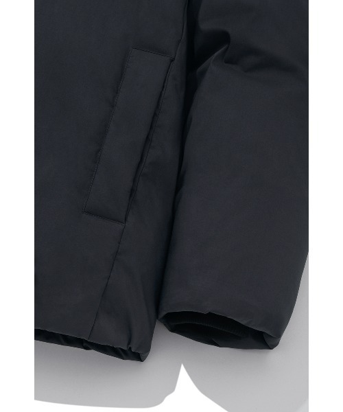 VIVASTUDIO(ビバスタジオ)の「MINIMAL HOODED PARKA(ダウンジャケット/コート・メンズ・ライトグリーン/ダークグレー・MEDIUM/LARGE)」の19枚目の写真