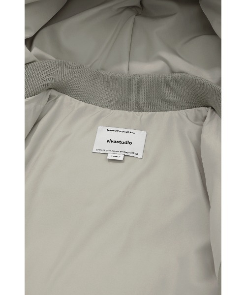 VIVASTUDIO(ビバスタジオ)の「MINIMAL HOODED PARKA(ダウンジャケット/コート・メンズ・ライトグリーン/ダークグレー・MEDIUM/LARGE)」の20枚目の写真