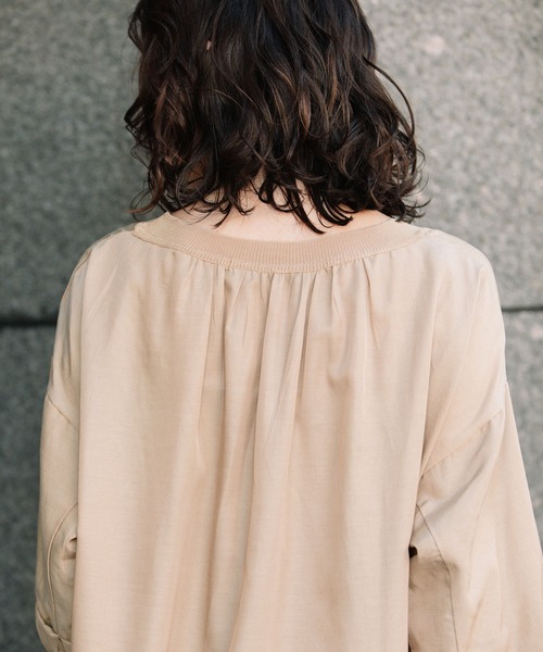 Munich(ミューニック)の「布帛×ニットリブパフスリーブリブトップス(シャツ/ブラウス・レディース・ホワイト/ブラック/ベージュ・FREE)」の13枚目の写真