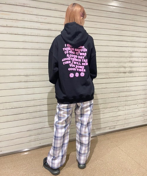 Candy Stripper（キャンディストリッパー）の「GOOD THINGS SWEAT HOODIE（パーカー・レディース・ライトブルー/ブラック/アイボリー・2）」の20枚目の写真