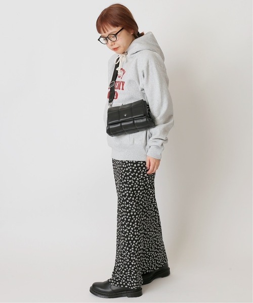 U by SPICK&SPAN（ユーバイスピックアンドスパン）の「【PETA+JAIN/ペタアンドジェイン】キルティングショルダーBAG◆（ショルダーバッグ・レディース・ホワイト/ブラック・FREE）」の3枚目の写真