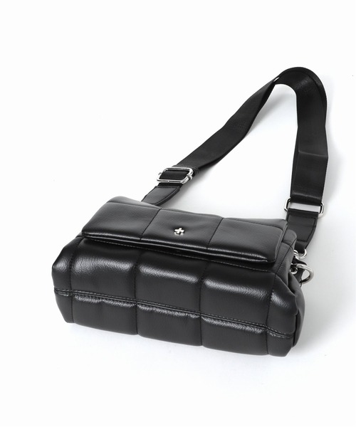 U by SPICK&SPAN（ユーバイスピックアンドスパン）の「【PETA+JAIN/ペタアンドジェイン】キルティングショルダーBAG◆（ショルダーバッグ・レディース・ホワイト/ブラック・FREE）」の19枚目の写真