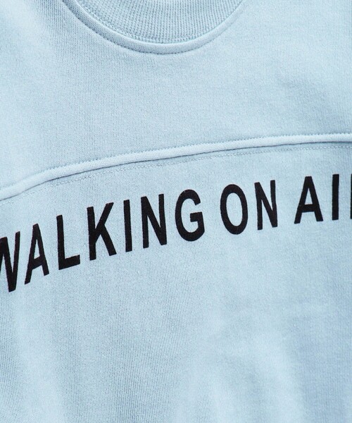 BRANSHES（ブランシェス）の「【クレイジースリーブ】ロゴトレーナー（スウェット・キッズ・アイボリー/サックスブルー・100/90/120/110/130/140/150）」の7枚目の写真