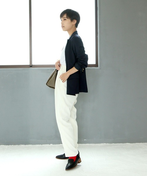 SOROTTO（ソロット）の「本革ピース ウッドヒールローファー 3cmヒール（パンプス・レディース・ブラック/グレイッシュベージュ/アイボリー・24.0cm/24.5cm/22.5cm/23.5cm/23.0cm/25.0cm）」の6枚目の写真