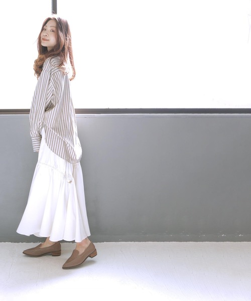 SOROTTO（ソロット）の「本革ピース ウッドヒールローファー 3cmヒール（パンプス・レディース・ブラック/グレイッシュベージュ/アイボリー・24.0cm/24.5cm/22.5cm/23.5cm/23.0cm/25.0cm）」の18枚目の写真