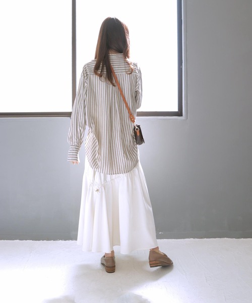 SOROTTO（ソロット）の「本革ピース ウッドヒールローファー 3cmヒール（パンプス・レディース・ブラック/グレイッシュベージュ/アイボリー・24.0cm/24.5cm/22.5cm/23.5cm/23.0cm/25.0cm）」の20枚目の写真