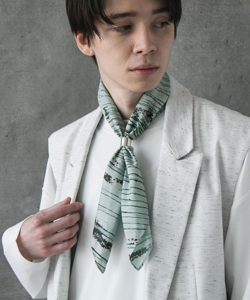 HARE(ハレ)の「ウルシガラスカーフ(HARE)(バンダナ/スカーフ・メンズ・ブラック/ライトブルー・FREE)」の12枚目の写真