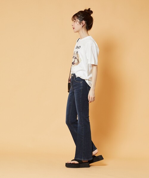 FREAK'S STORE(フリークスストア)の「SOMETHING/サムシング LISA FLARE/リサフレアデニム(デニムパンツ・レディース・ブルー/ネイビー・XS/M/S)」の4枚目の写真