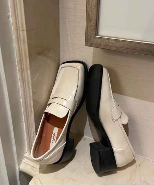 tukn.（トゥクン）の「【tukn.】スクエアトゥヒールローファー / スクエアトゥチャンキーピースソールローファー（ローファー・レディース・ブラック/アイボリー/ブラウン・22.5㎝/22.5cm/24.0cm/23.0cm/24.5cm/23.5cm）」の12枚目の写真