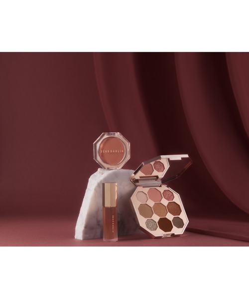 DEAR DAHLIA（ディアダリア）の「パラダイスペタル マットブラッシャー（チーク・レディース・ベアコーラル/ラセットカラメル/レトロローズ・FREE）」の9枚目の写真