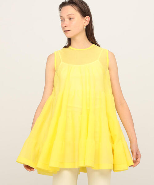 TOMORROWLAND (トゥモローランド)の「ドライコットンポリエステル ティアードノースリーブプルオーバー(ニット/セーター・レディース・ブラック/イエロー/ブルー・S)」の7枚目の写真