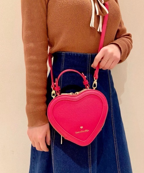 SAMANTHAVEGA(サマンサベガ)の「ハート型バッグ(ショルダーバッグ・レディース・ベージュ/ブラック/フューシャピンク・FREE)」の12枚目の写真