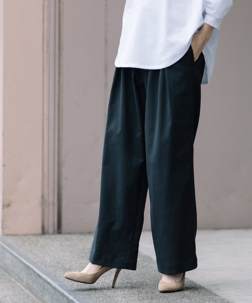 Munich（ミューニック）の「ドライタッチオックスタックワイドパンツ（その他パンツ・レディース・ホワイト/ライトブルー/ブラック/イエロー・S/M/XS）」の2枚目の写真