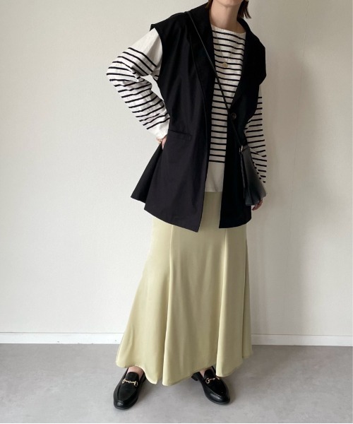 y/m by misato（イムバイミサト）の「リネンライクテーラードベスト（ベスト・レディース・ブラック/キャメル・FREE）」の4枚目の写真