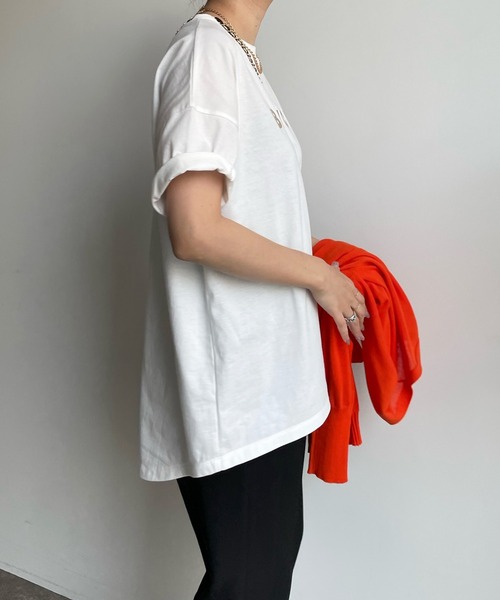 DouDou（ドゥドゥ）の「BLANCA T（Tシャツ/カットソー・レディース・チャコールグレー/オフホワイト/グレイッシュベージュ・FREE）」の21枚目の写真
