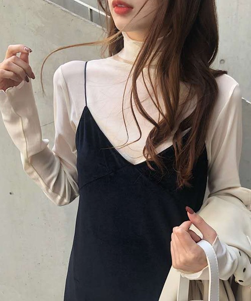 STYLEBLOCK（スタイルブロック）の「シアータートルネックトップス（Tシャツ/カットソー・レディース・ホワイト/ブラック/グレー/ベージュ系その他・FREE）」の4枚目の写真