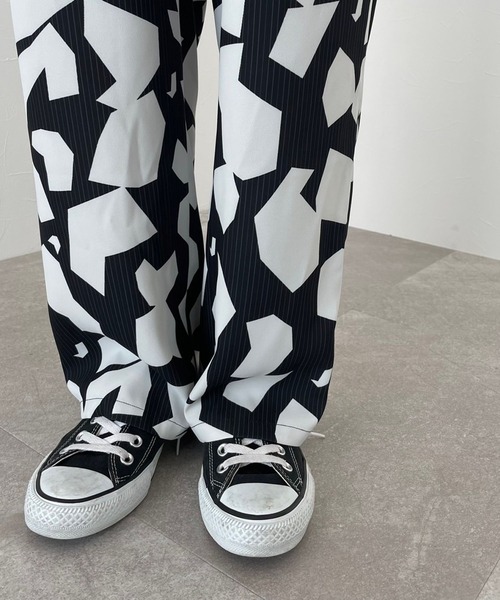 PAGEBOY(ページボーイ)の「ジオメトパターンパンツ(その他パンツ・レディース・ターコイズブルー/ブラック・FREE)」の20枚目の写真