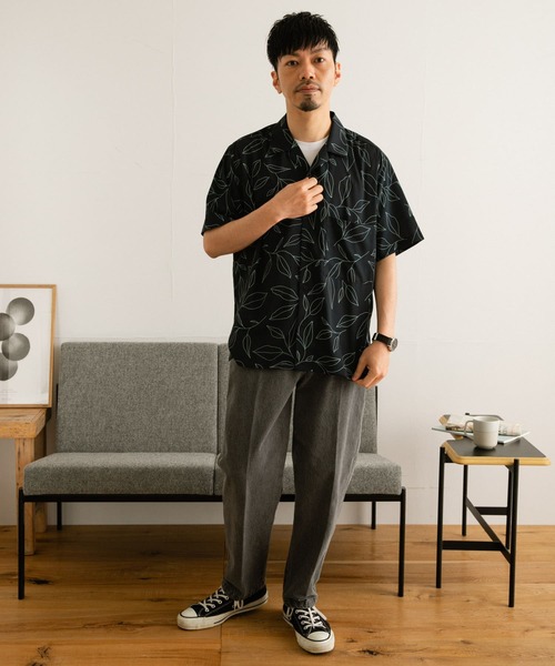 ITEMS URBANRESEARCH（アイテムズ アーバンリサーチ）の「リーフプリント オープンカラー半袖シャツ（シャツ/ブラウス・メンズ・ベージュ/ネイビー/グリーン・MEDIUM/LARGE）」の14枚目の写真