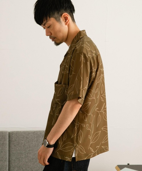 ITEMS URBANRESEARCH（アイテムズ アーバンリサーチ）の「リーフプリント オープンカラー半袖シャツ（シャツ/ブラウス・メンズ・ベージュ/ネイビー/グリーン・MEDIUM/LARGE）」の15枚目の写真
