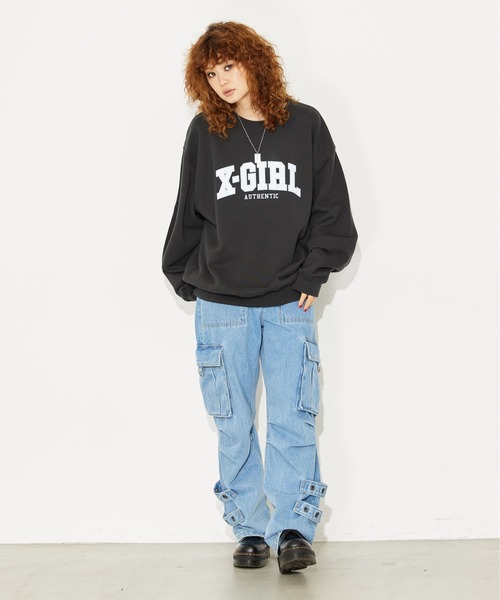 X-girl（エックスガール）の「COLLEGE LOGO CREW SWEAT TOP（スウェット・レディース・ネイビー/バーガンディー/チャコール・S/M/L/XL）」の21枚目の写真