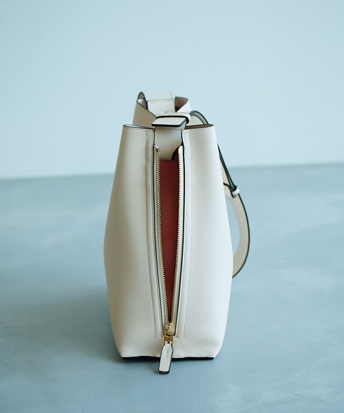 E'POR（エポール）の「【WEB限定】【E'POR】Y BAG Shoulder M（サイド