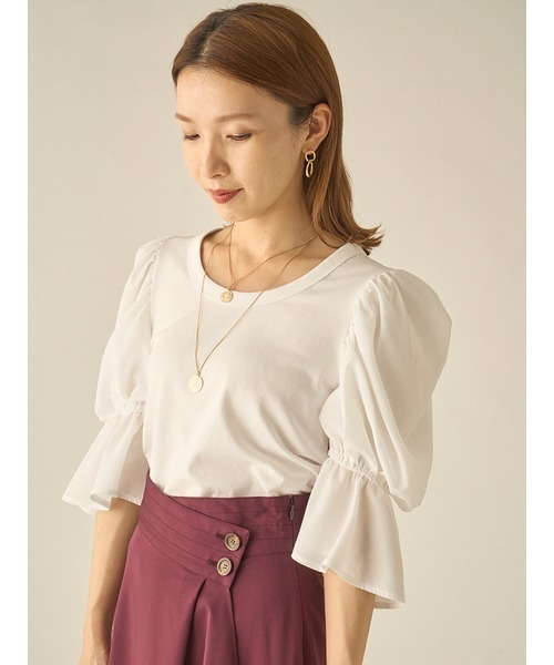 SNIDEL(スナイデル)の「ボリュームショルダーカットTOPS(Tシャツ/カットソー・レディース・ホワイト/ブラック/ラベンダー・FREE)」の7枚目の写真